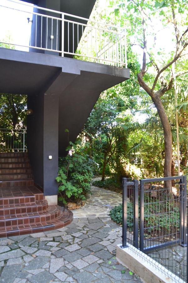 Villa Valkane Pet Friendly 150M From The Stunning Valkane Beach, City Indoor Pools-Fitness And City Mall พูลา ภายนอก รูปภาพ